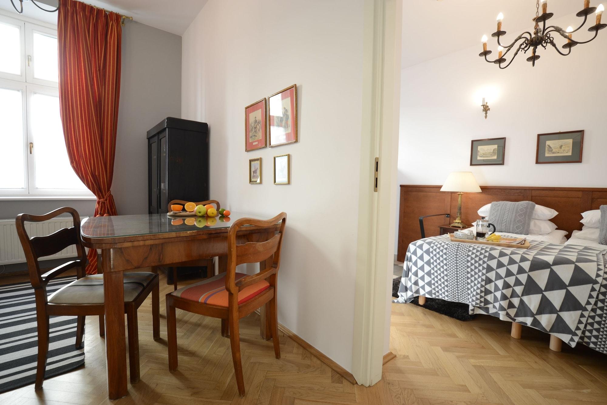 Hotel apartamentowy Crystal Old Town