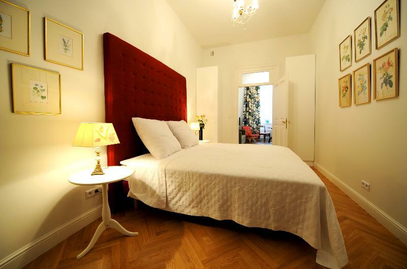 Crystal Old Town Hotel apartamentowy Kraków